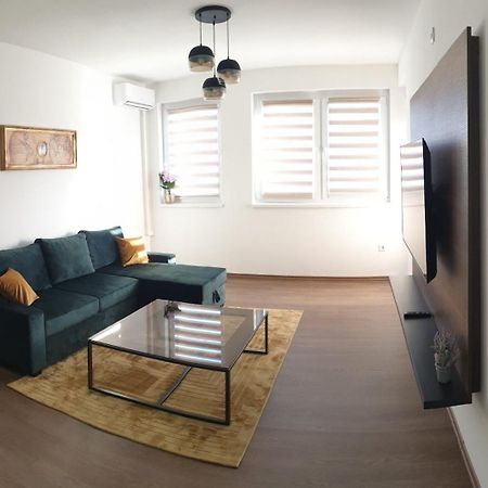 Pinocchio Apartment Bihac Exterior photo
